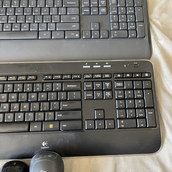 Lot of 4 Keyboards 2 Mouses For Repair Or Parts K520, K540 Logi Logitech Broken - Picture 12 of 16